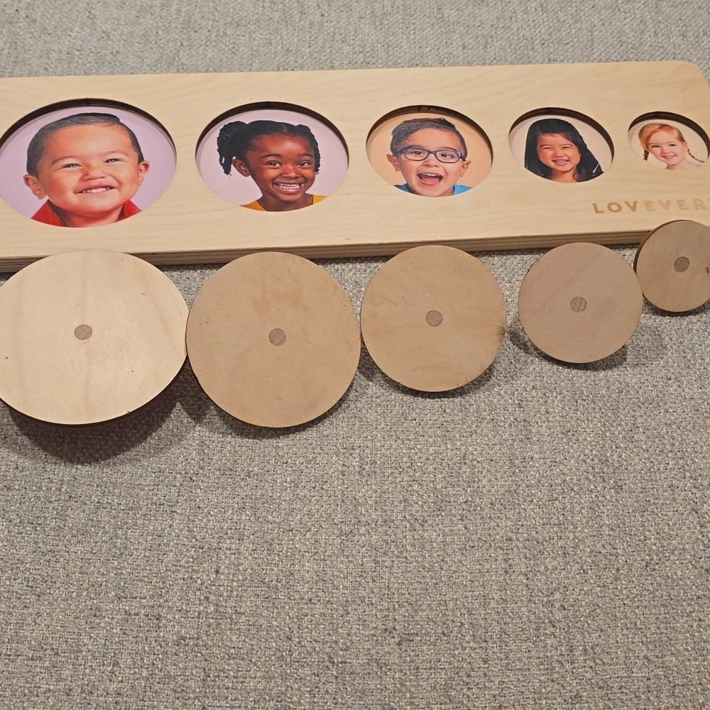 Lovevery Circle of Friends Puzzle